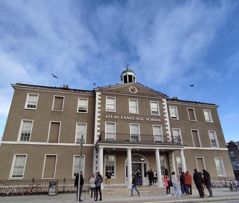 Fachada de Atlas Language School en Dublín